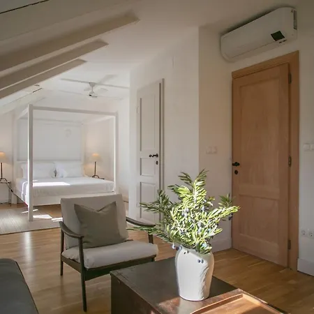 Revelin Hvar Holiday home