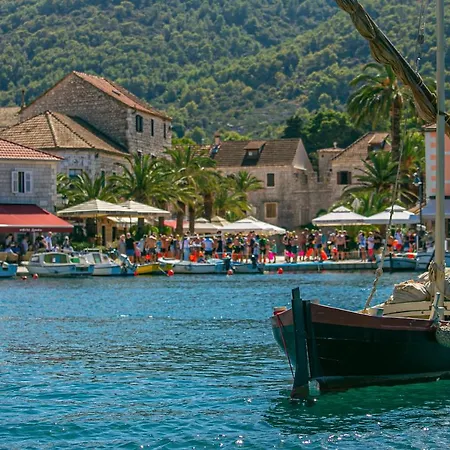 Revelin Hvar Ferienhaus