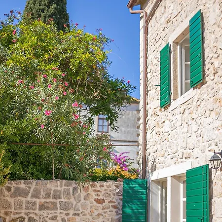Holiday home Revelin Hvar *