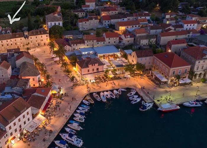 Revelin Hvar Сasa de vacaciones *