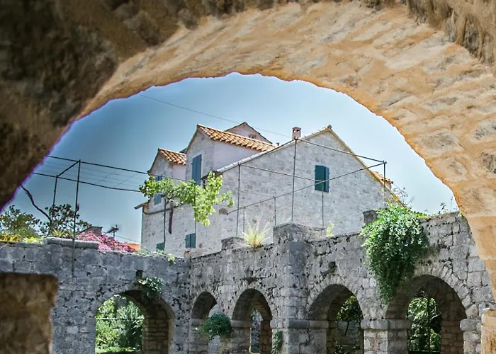 Сasa de vacaciones Revelin Hvar